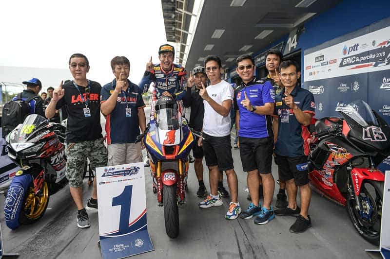 "ติ๊งโน๊ต" คนเหล็กโชว์พลังเสียบ "เฉลิมพล" รับแชมป์ PTT BRIC Superbike สองสนามติดต่อกัน | MOTOWISH 3