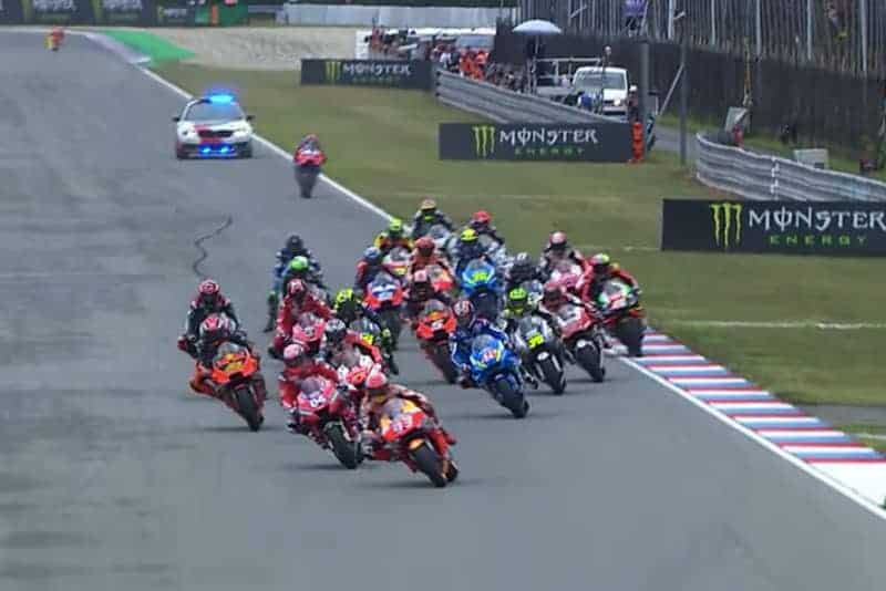 ย้อนหลังการแข่งขัน MotoGP 2019 สนามที่ 10 CzechGP ชุลมุนตั้งแต่ยังไม่แข่งแต่สุดท้าย เด็กระเบิด กดปุ่มเดียวจบ!! | MOTOWISH