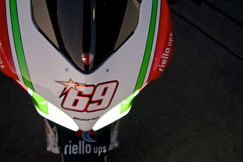 ประมูลรถ Ducati Panigale V4 "Nicky Hayden Tribute" เข้ามูลนิธิ "นิกกี้ เฮย์เดน" ช่วยเหลือเด็กยากไร้ | MOTOWISH 1