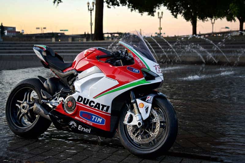 ประมูลรถ Ducati Panigale V4 "Nicky Hayden Tribute" เข้ามูลนิธิ "นิกกี้ เฮย์เดน" ช่วยเหลือเด็กยากไร้ | MOTOWISH 3