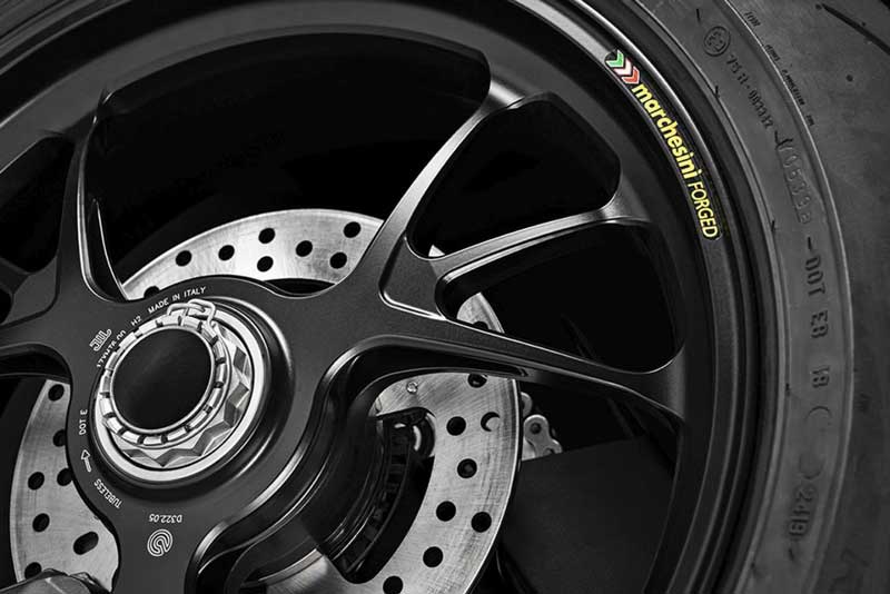 เปิดตัว Ducati Streetfighter V4 และ V4S  2020 อย่างเป็นทางการ รถเน็คเก็ต DNA ซูเปอร์ไบค์ | MOTOWISH 3