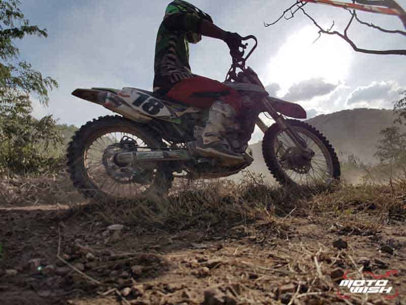 องศาความมันส์ทะลุปรอทแตก Kawasaki Enduro 3 Hrs. สนาม 4 จังหวัดสุพรรณบุรี | MOTOWISH 3