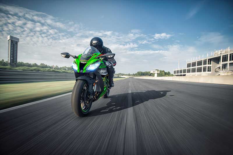 Kawasaki เตรียมเปิดตัว Ninja ZX-10R และ Ninja ZX-6R 2020 เพิ่มสีใหม่ลายตัวแข่ง | MOTOWISH 3