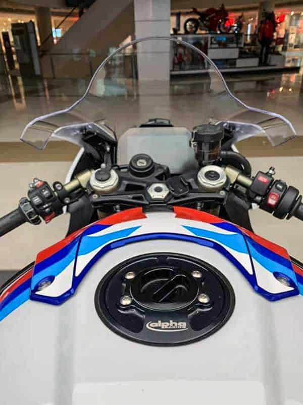 เปิดราคา BMW S1000RR โฉมใหม่ปี 2020 พร้อมออฟชั่นให้เลือก จองก่อนหล่อก่อนจำนวนจำกัด!! | MOTOWISH 3