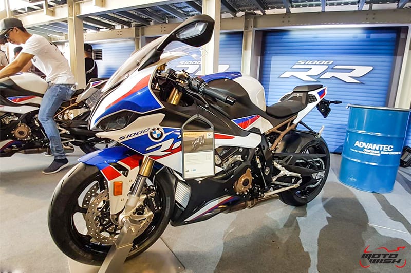 เปิดราคา BMW S1000RR โฉมใหม่ปี 2020 พร้อมออฟชั่นให้เลือก จองก่อนหล่อก่อนจำนวนจำกัด!! | MOTOWISH 5