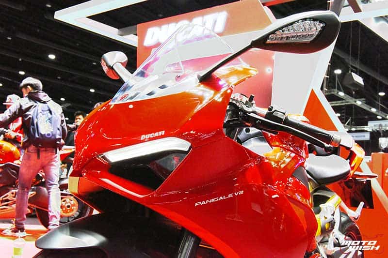 เผยโฉมเน็คไบค์สายโหด Ducati Streetfighter V4 และ Streetfighter V4S เริ่มต้นที่ 8.99 แสน (Motor Expo 2019) | MOTOWISH 2
