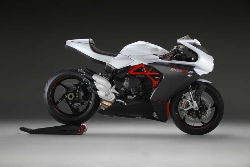 MV Agusta เปิดตัวเรโทรไบค์ “Superveloce 800 2020” อย่างเป็นทางการ ราคาสบายกระเป๋ากว่าเดิม | MOTOWISH 2