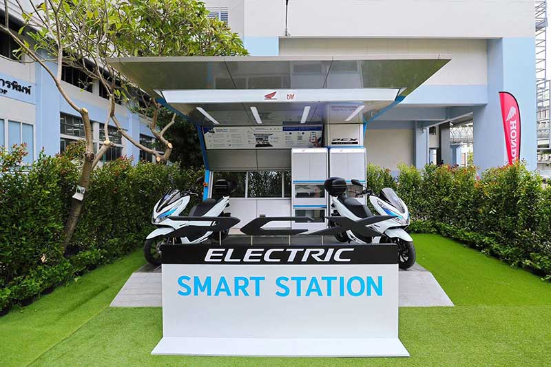 เอ.พี. ฮอนด้า ยกระดับด้านรถจักรยานยนต์ไฟฟ้า เปิดตัว PCX Electric Smart Station ศึกษารูปแบบ EV Sharing ครั้งแรกในไทย | MOTOWISH 1