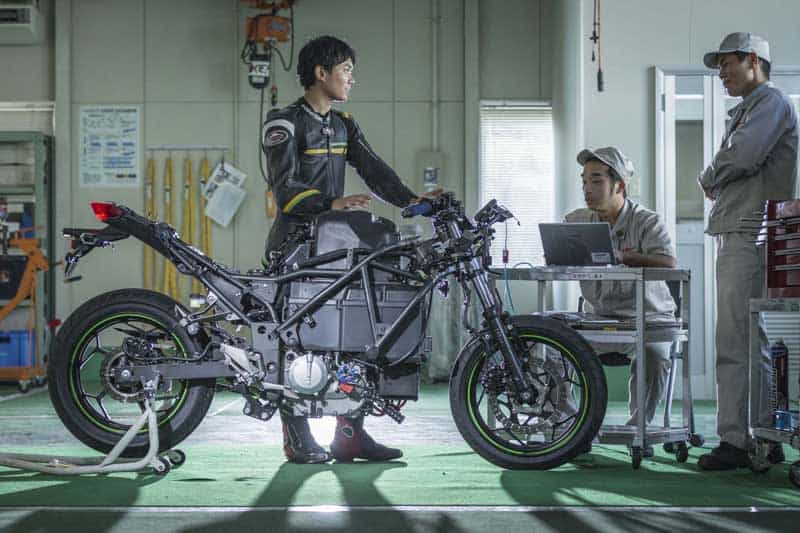 Kawasaki เผย ยังไม่มีแผนผลิตรถจักรยานยนต์ไฟฟ้าแนวสปอร์ต ออกสู่ท้องตลาด | MOTOWISH 2