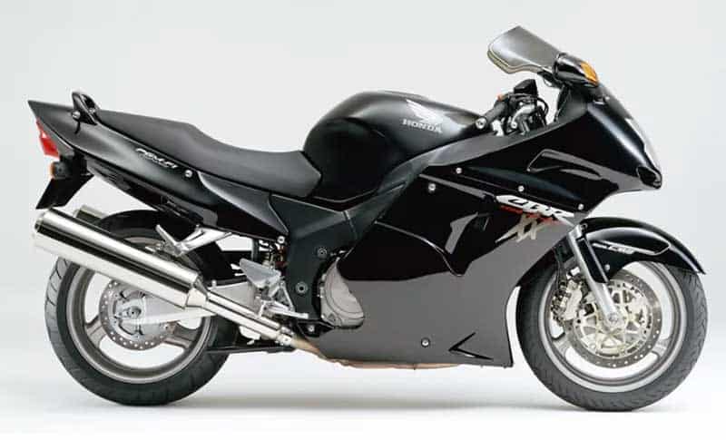 หรือนกดำจะกลับมาอีกครั้ง!! เปิดภาพแฟริ่งพร้อมปีก 8 ชิ้น Honda Super Blackbird CBR1100XX | MOTOWISH 3