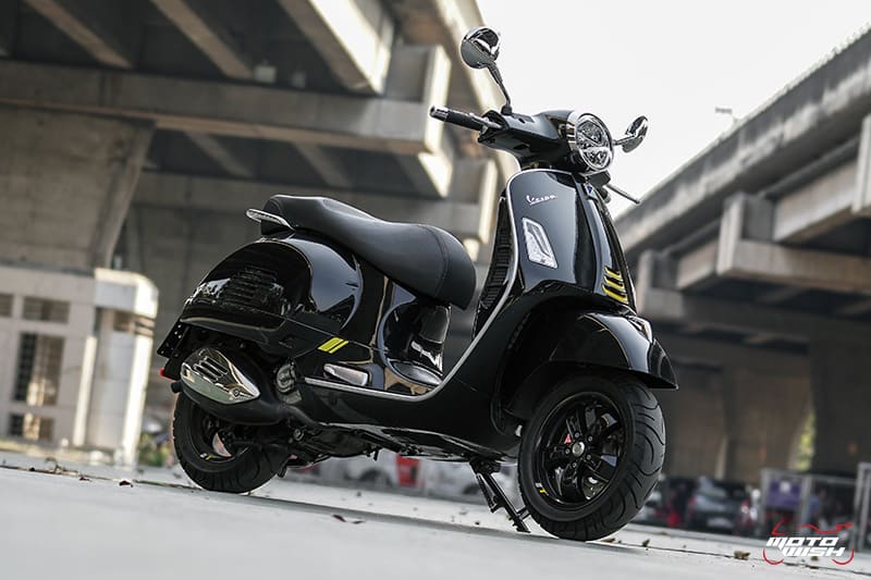 รีวิว VESPA GTS SUPER TECH 300 ABS เครื่องยนต์ทรงสมรรถนะ ผสานเทคโนโลยีสุดล้ำ พร้อมตอบโจทย์ไลฟ์สไตล์คนรุ่นใหม่ | MOTOWISH 3