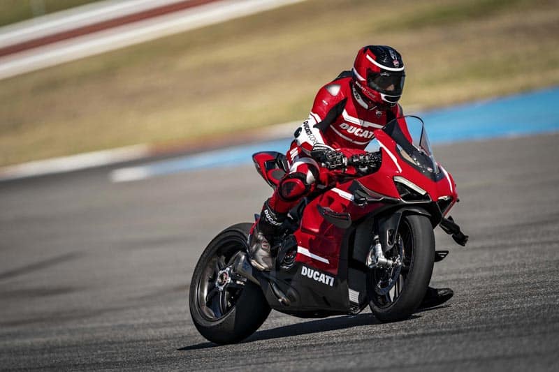 เปิดตัว Ducati Panigale V4 Superleggera สุดยอดซูเปอร์ไบค์ แรงม้า 234 ตัว | MOTOWISH 2