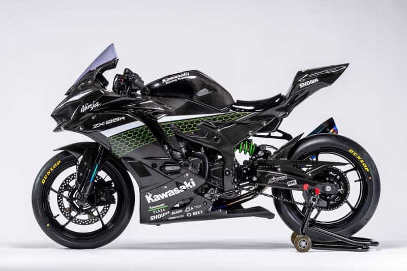 Kawasaki เปิดโฉมตัวแข่ง ZX-25R คาร์บอนไฟเบอร์ทั้งคัน