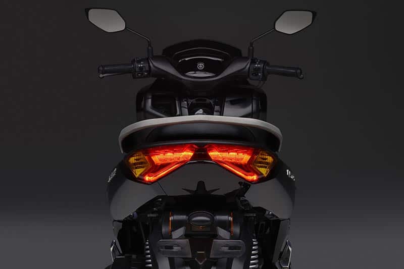 YAMAHA NMAX 2