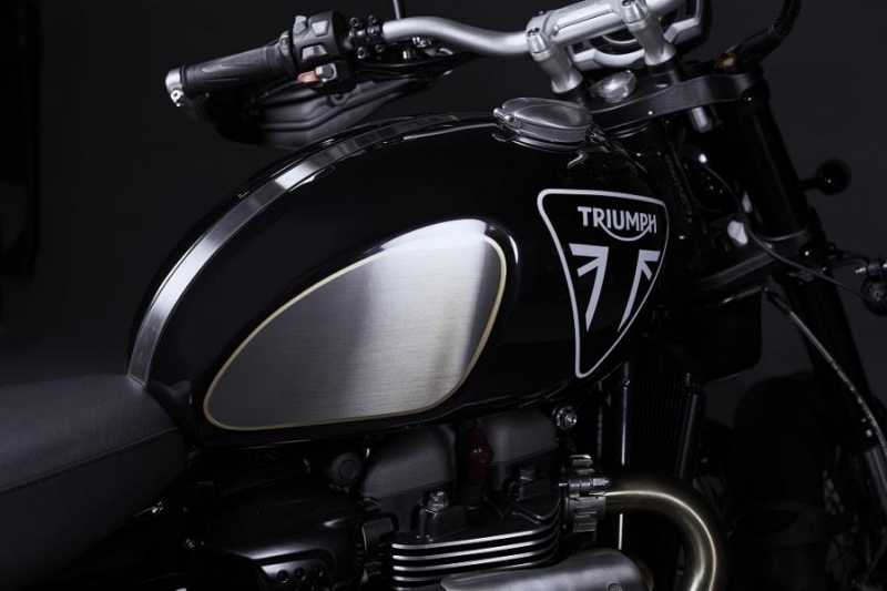 2020-Triumph-Scrambler-1200-Bond-Edition-3