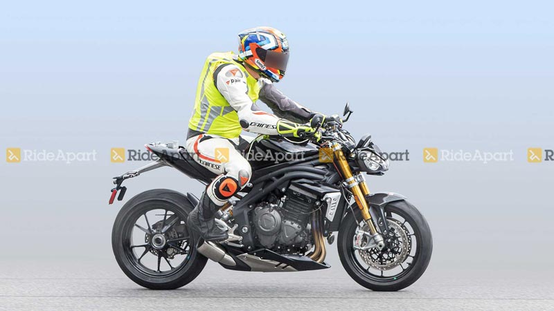 spy-shot-triumph-speed-triple-1160-1