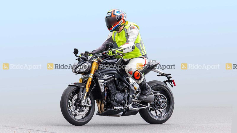 spy-shot-triumph-speed-triple-1160