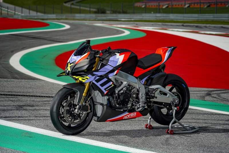 aprilia-tuono-v4-x