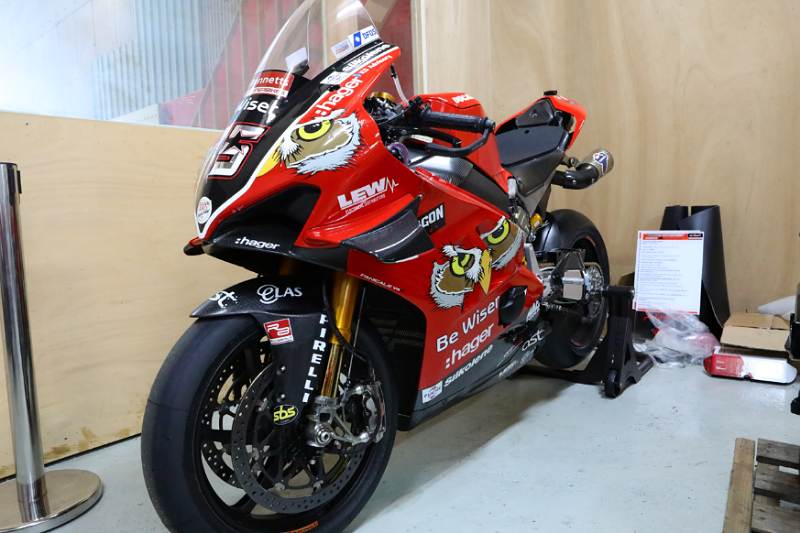 sell-ducati-panigale-v4r-scott-redding-bsb-champ