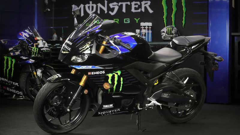 2021-yamaha-yzf-r3-monster-energy-motogp-edition-left-side-paddock-angle