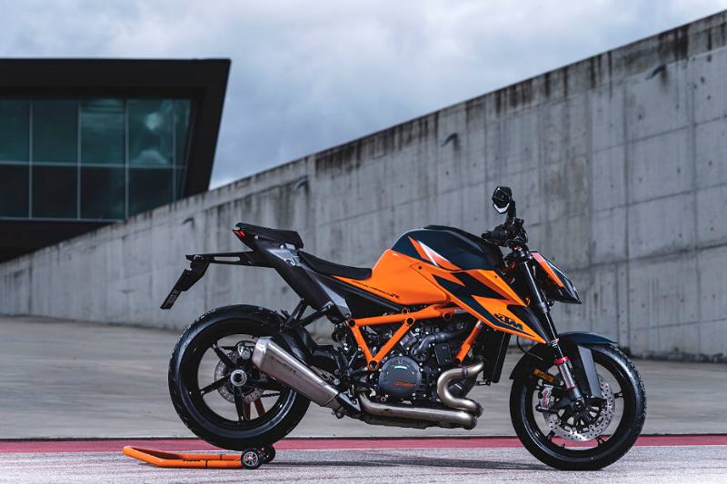 ktm 1290 super duke r