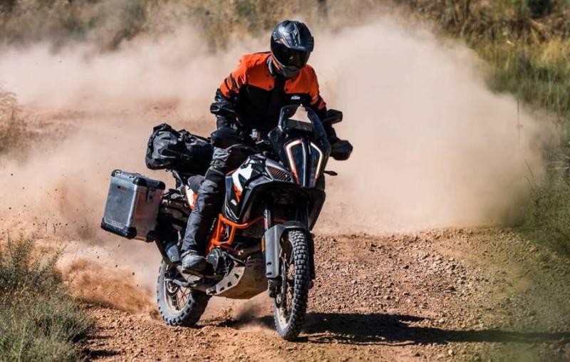 KTM-1290-Super-Adventure-1