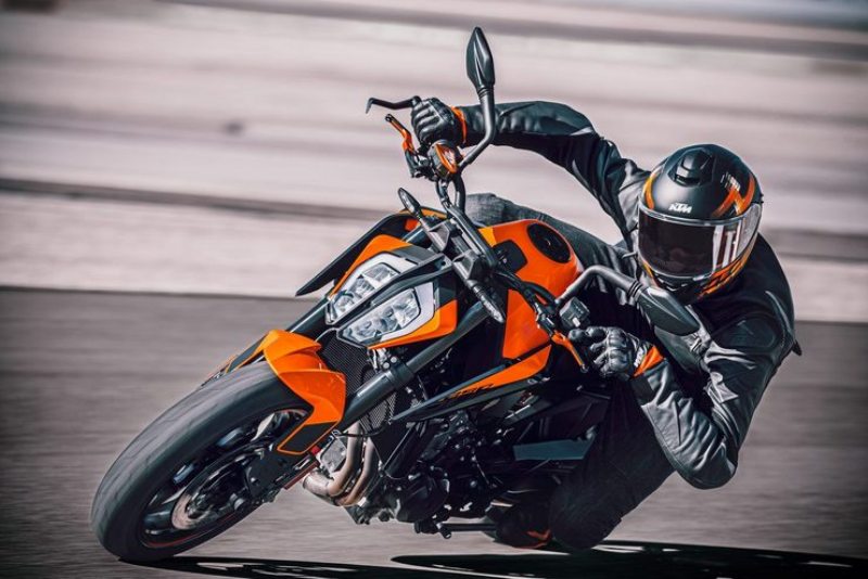 KTM-890-DUKE-2021-5