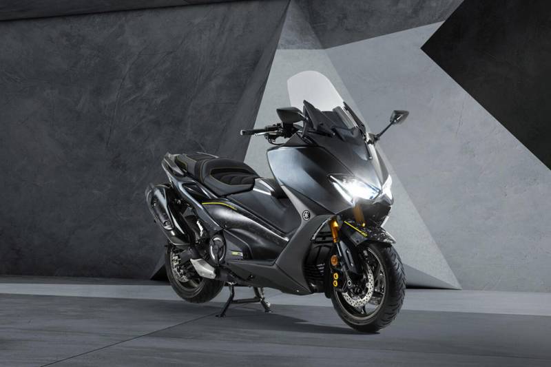 _2021-YAMAHA-TMAX-20th-Anniversary-01