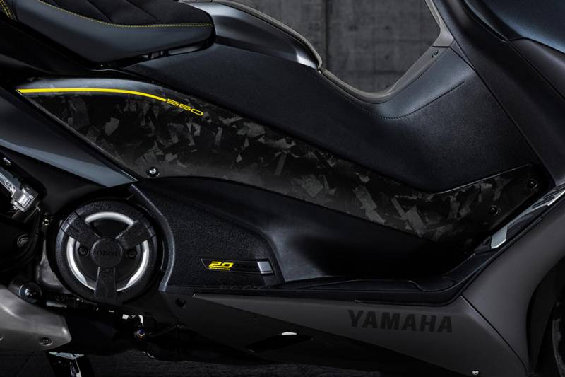 _2021-YAMAHA-TMAX-20th-Anniversary-04