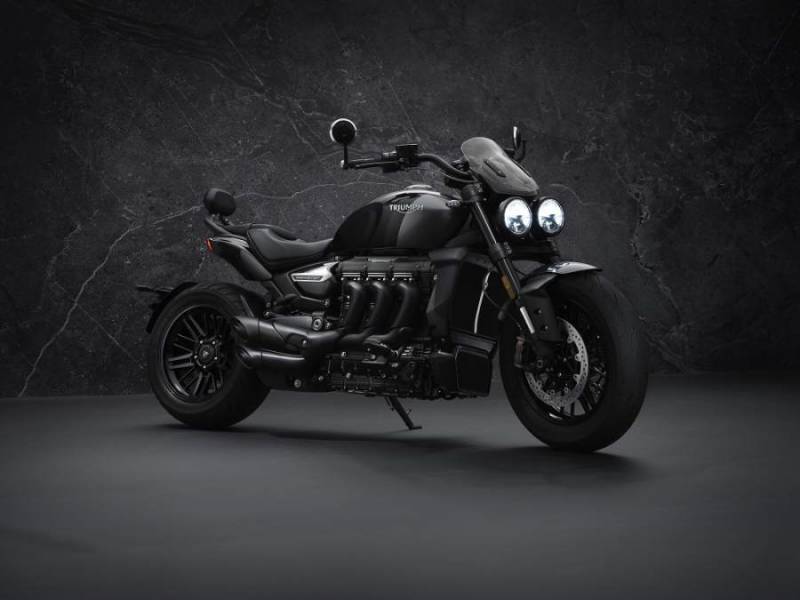 _Triumph Rocket 3 black both-3