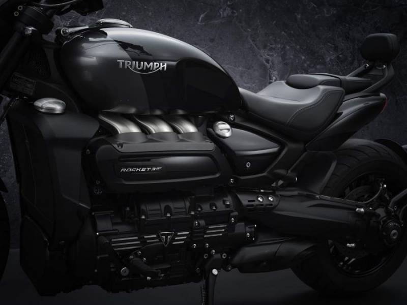 _Triumph Rocket 3 black both-4