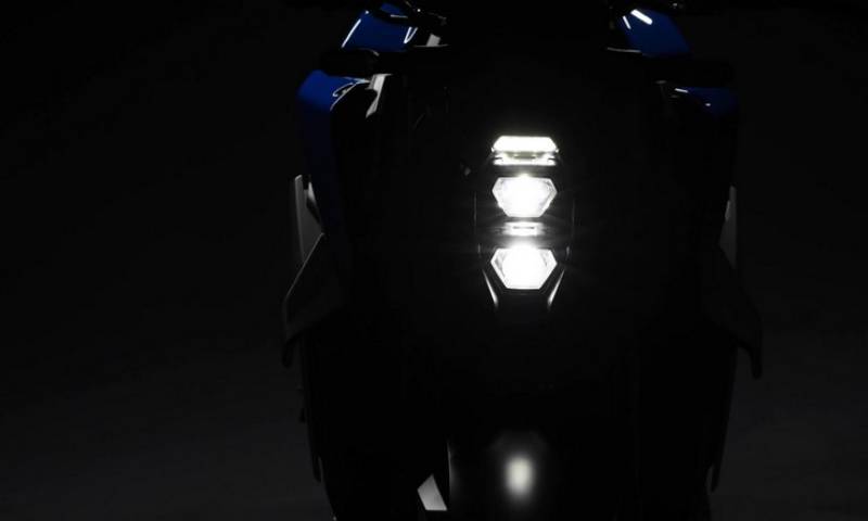 _2021 Suzuki GSX-S1000-1