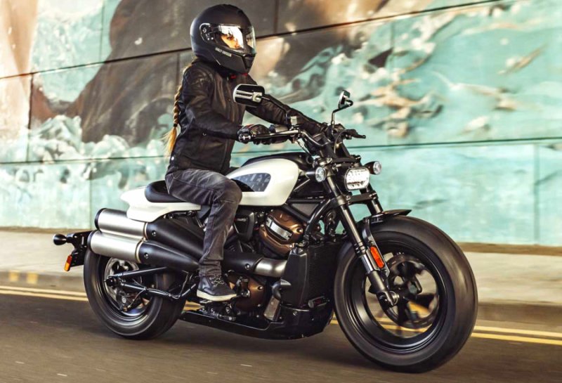 _Harley-Davidson Sportster S-7