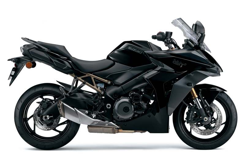 _2022-suzuki-gsx-s1000gt-2