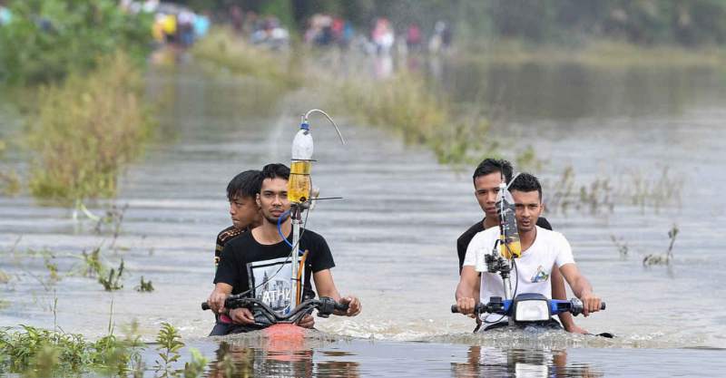 _ride motorcycle flood-2