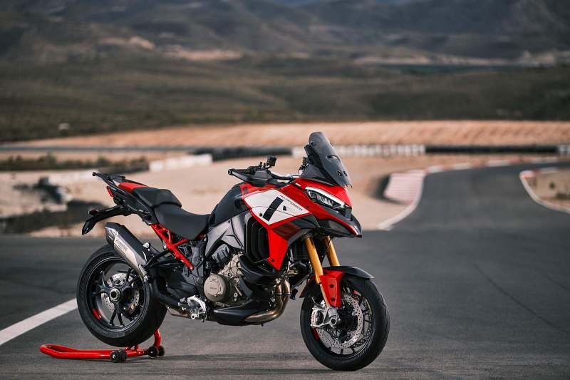 _2022-Ducati-Multistrada-V4-Pikes-Peak-2