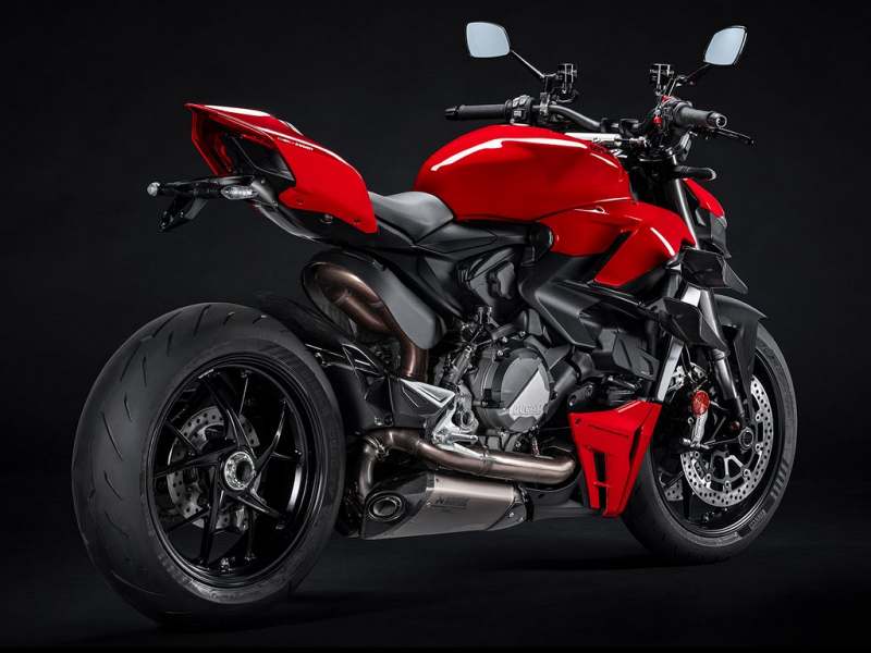 _Ducati-Streetfighter-V2-3