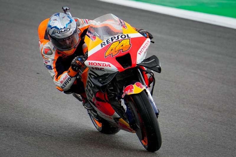 __44-pol-espargaro-11