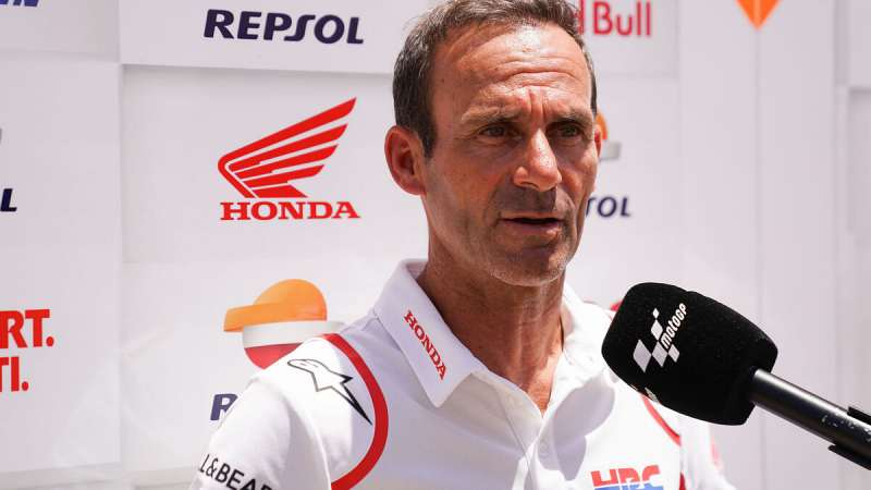 _Alberto-Puig-manager-Honda-Repsol-1