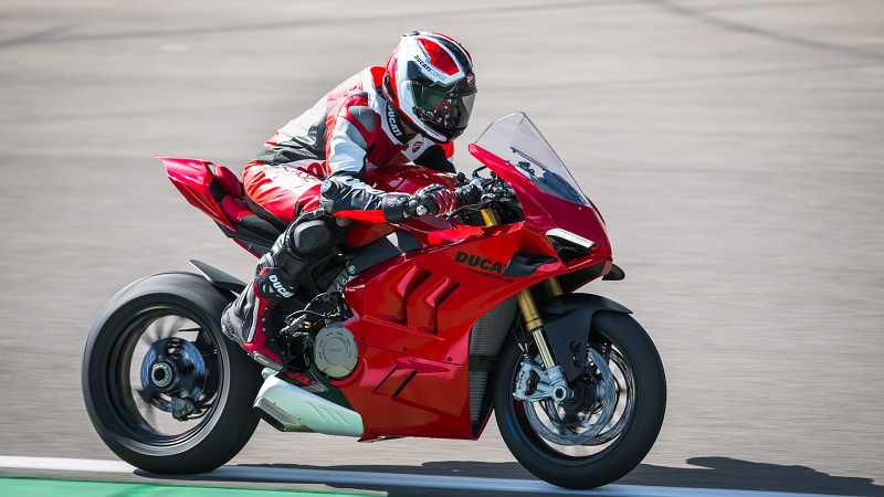 _Ducati Panigale V4-2