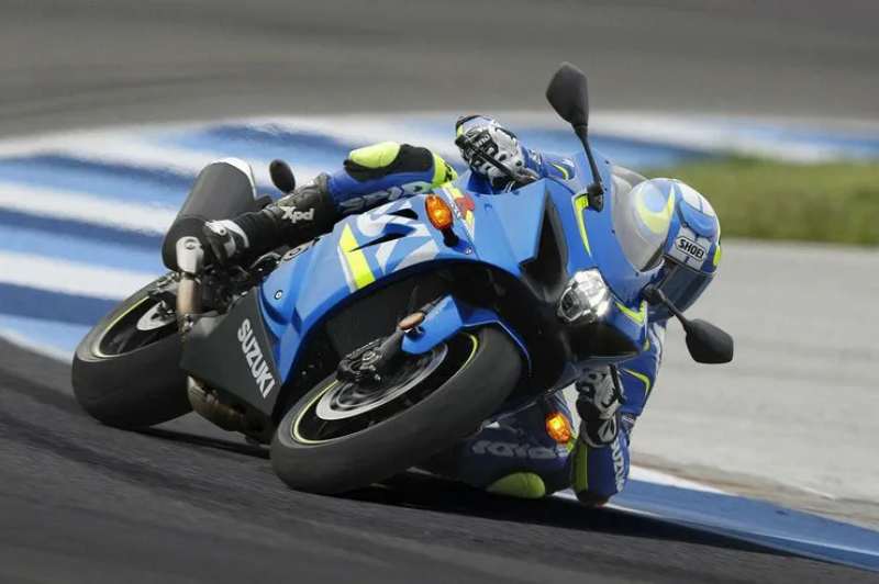 _Suzuki GSX-R1000-: