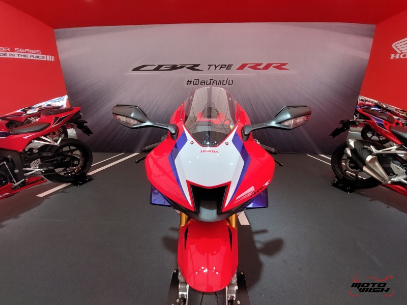 Honda CBR1000RR-R 2022 1