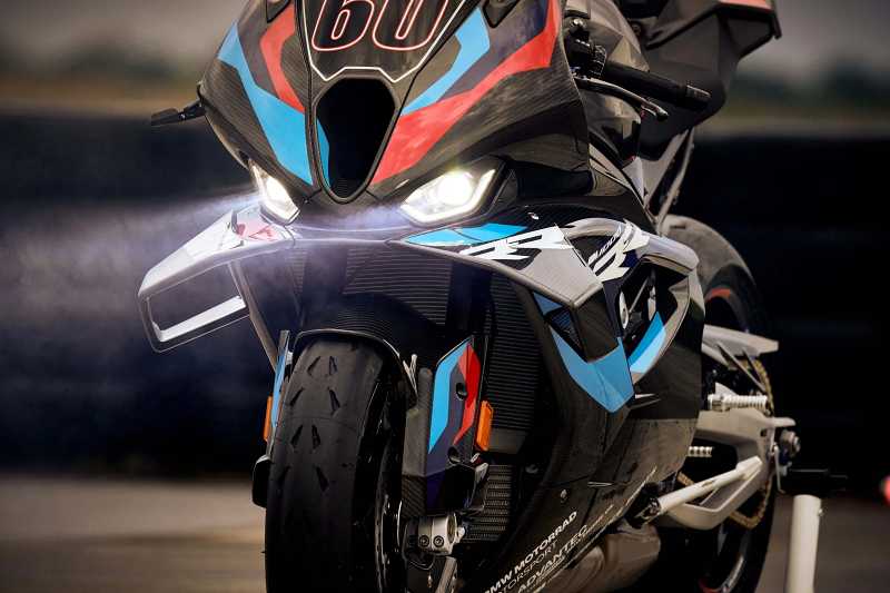 _2023-BMW-M1000RR-5