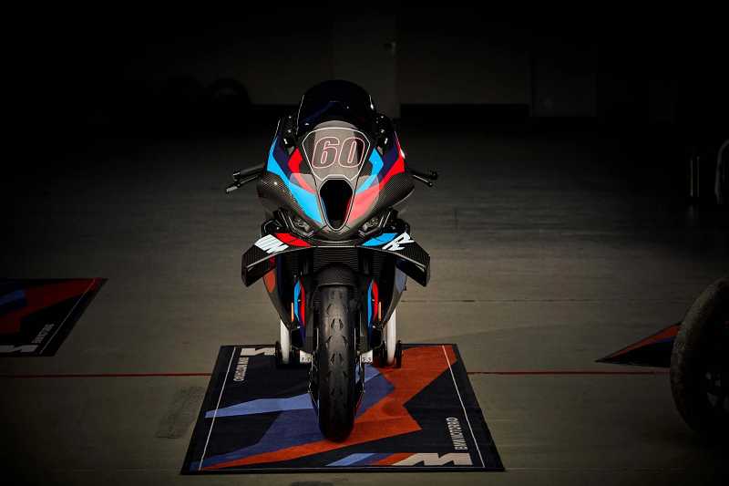 _2023-BMW-M1000RR-7