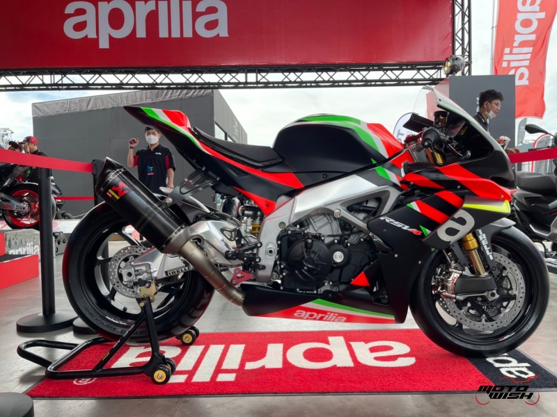 Aprilia RSV4 X 1