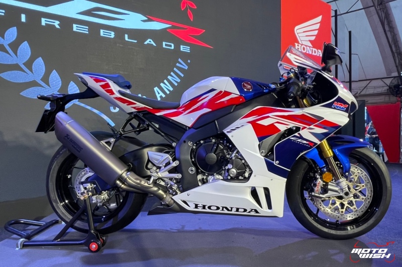 Honda CBR1000RR-R 30 Anniversary 1