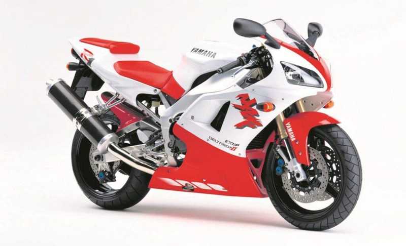 _reder Yamaha R1 2023-4