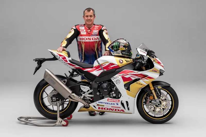 Honda CBR1000RR-R SP 100th TT Start