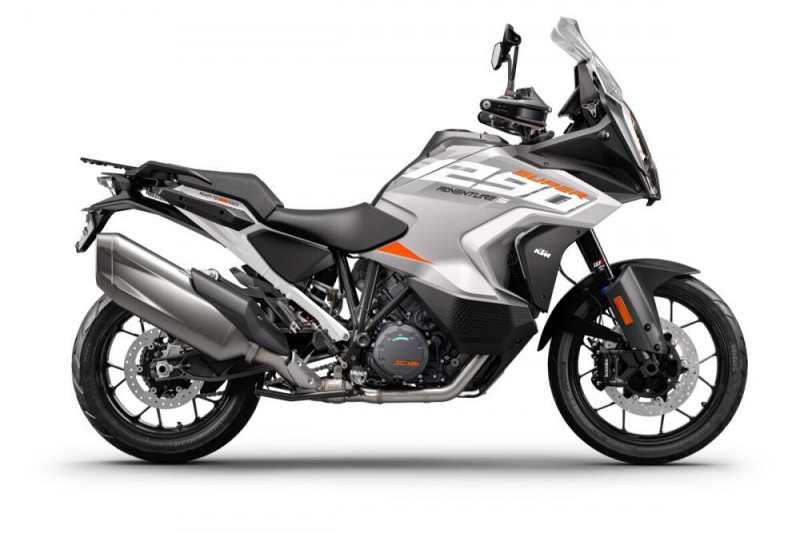 _2023-ktm-1290-super-adventure-s-1