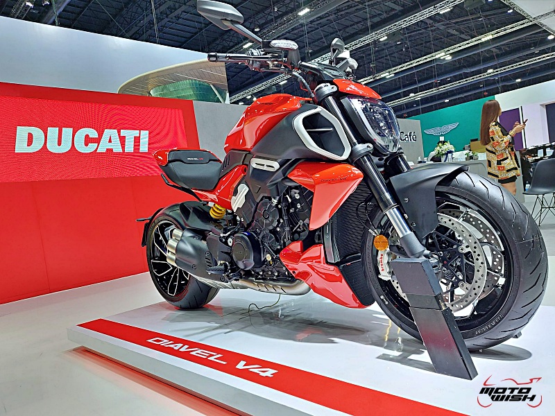 Ducati Diavel V4 1